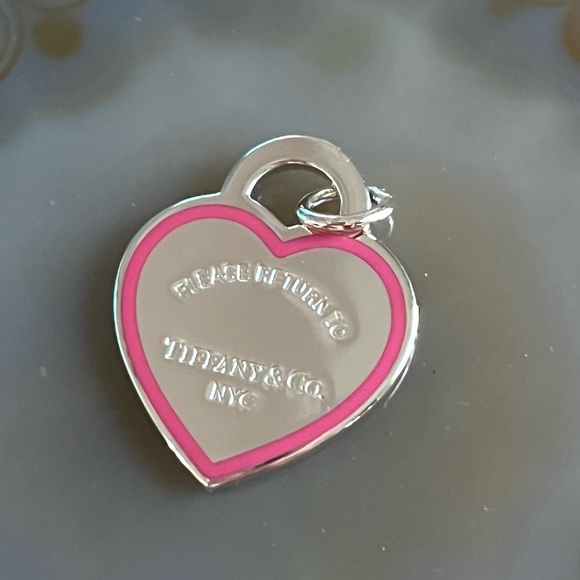 Authentic Tiffany & Co.® Return to Tiffany® MD Pink Heart Tag Charm in Silver - Picture 5 of 5